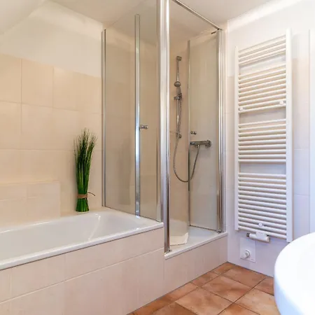 Momo Spo ⇒ Nahe Dem Ordinger * Sankt Peter-Ording