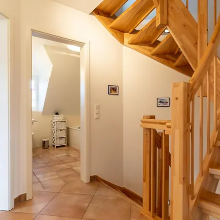 Momo Spo ⇒ Nahe Dem Ordinger Sankt Peter-Ording